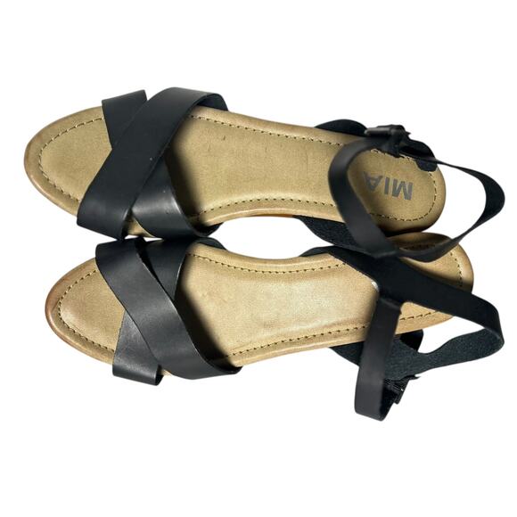 Mia Susan Black Strappy Platform Clog Heel Sandals Size 8.5 NWOB - Picture 5 of 7